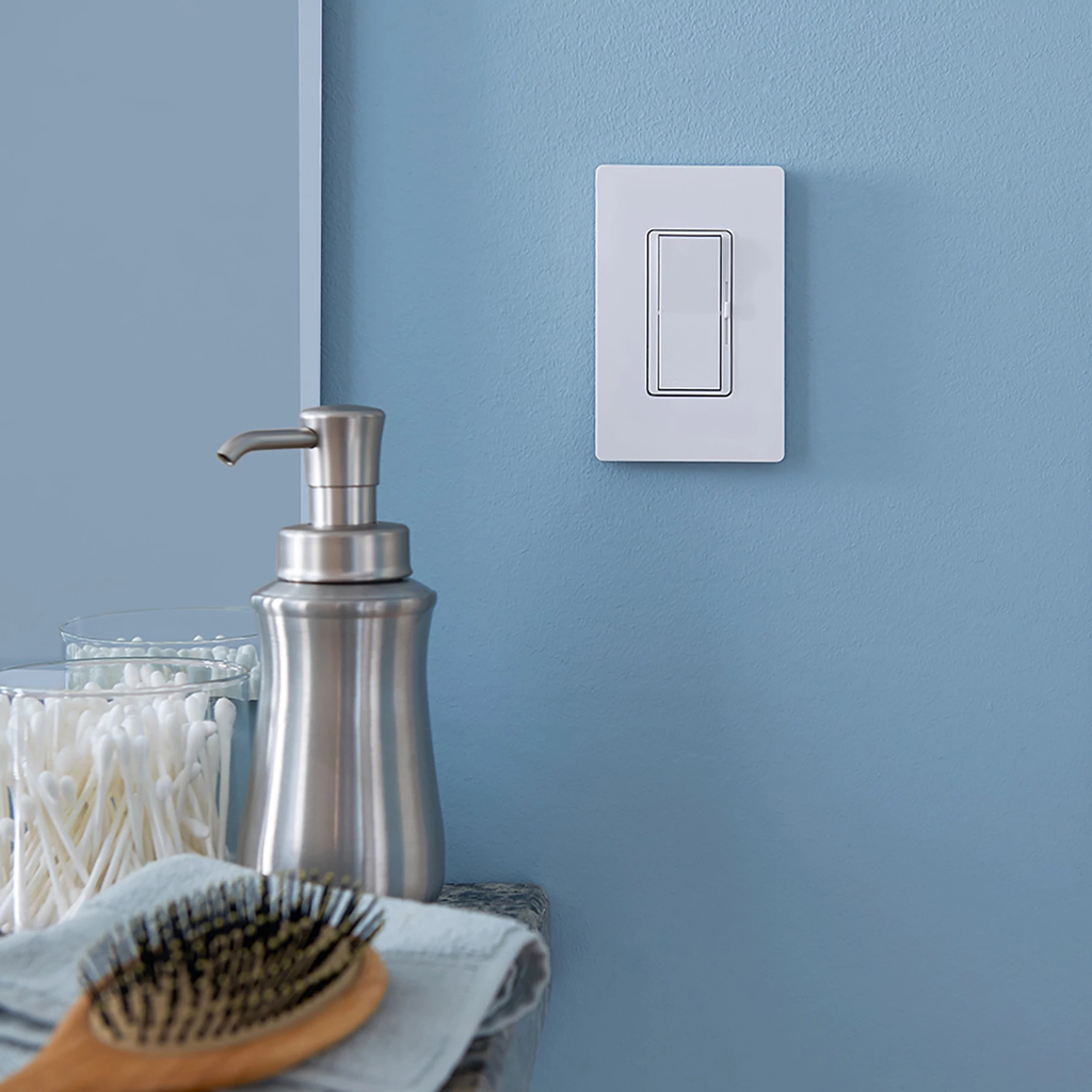 Lutron CW-1-WH 1-Gang Designer Wallplate, White